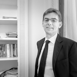 l'avvocato penalista Maurizio Basile è esperto diritto dell'economia e dell'impresa
